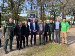 Rassemblement en soutien à l'Office national des forêts à Paris