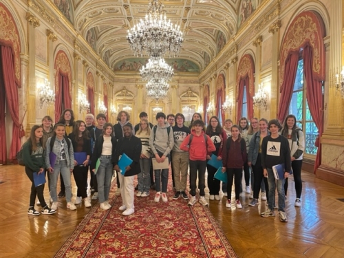 Visite de l'Assemblée nationale avec des collégiens de Romillé
