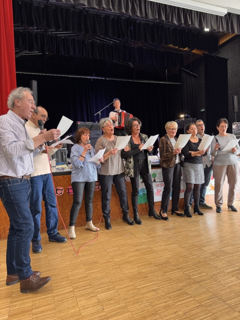 Repas de Noël des Aînés à La Chapelle Thouarault