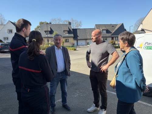 Visite du centre d'incendie et de secours à Pacé