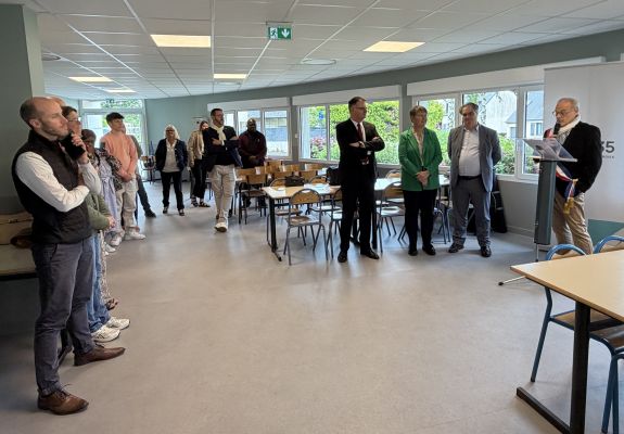 Le Verger : inauguration de la rénovation énergétique du restaurant scolaire